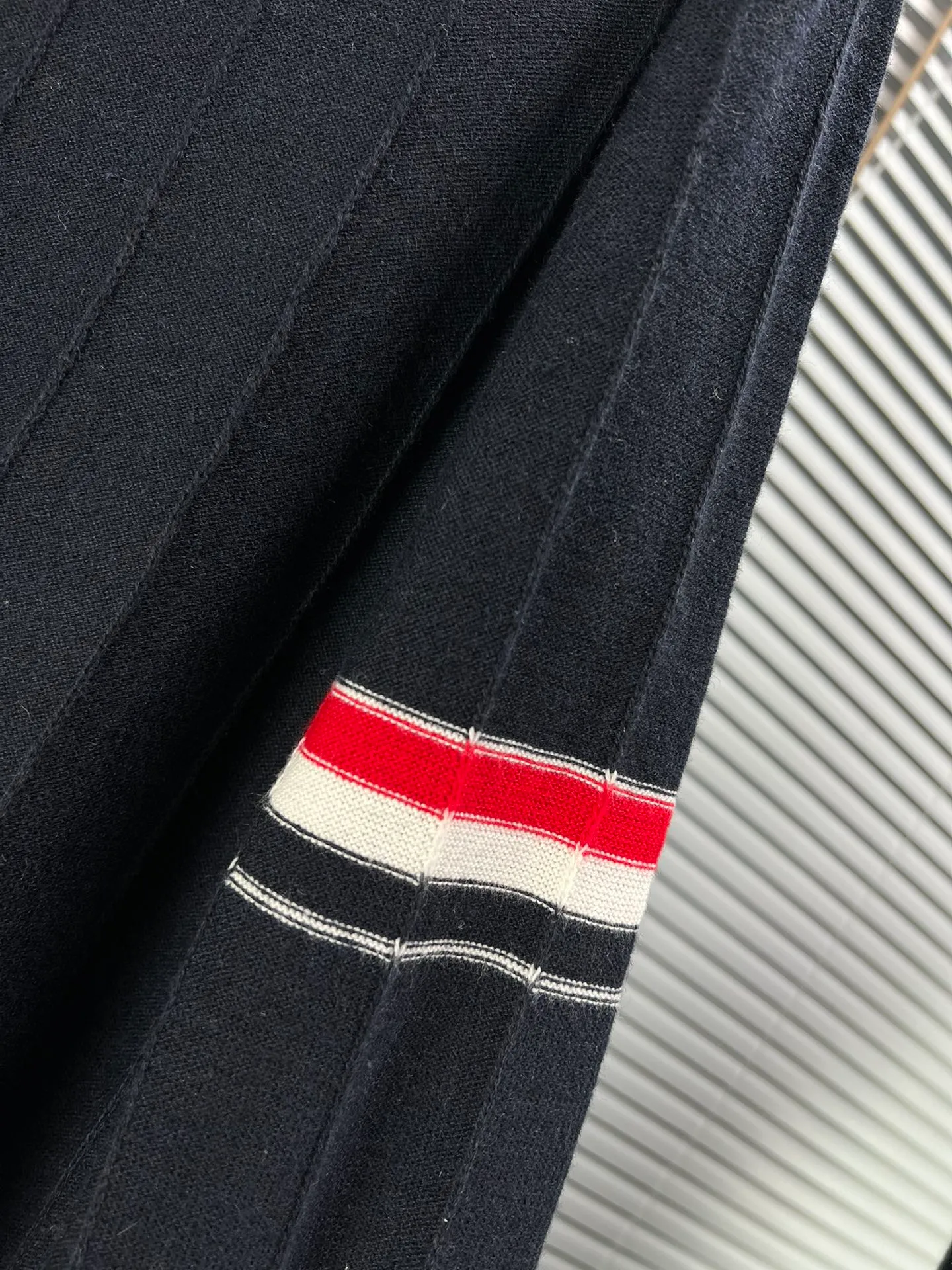 THOM BROWNENew Arrival 24/FW 12 . . Breathable ， 。 ：White Dark Gray Navy Blue Sizes：1.2.3.4.